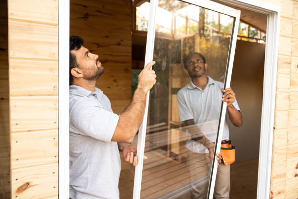 Best Attic Insulation Installation  in Des Moines, IA